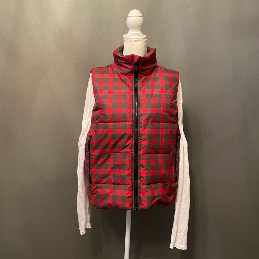 Gap puffy vest